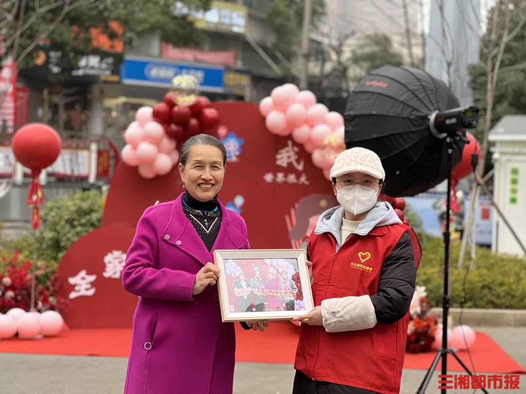 澳門雷鋒心水論壇,澳門雷鋒心水論壇，傳承雷鋒精神，共筑美好社區(qū)